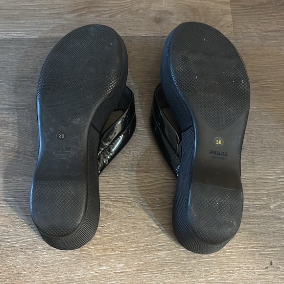 Like new Prada size 38 black sandles - Picture 3 of 4